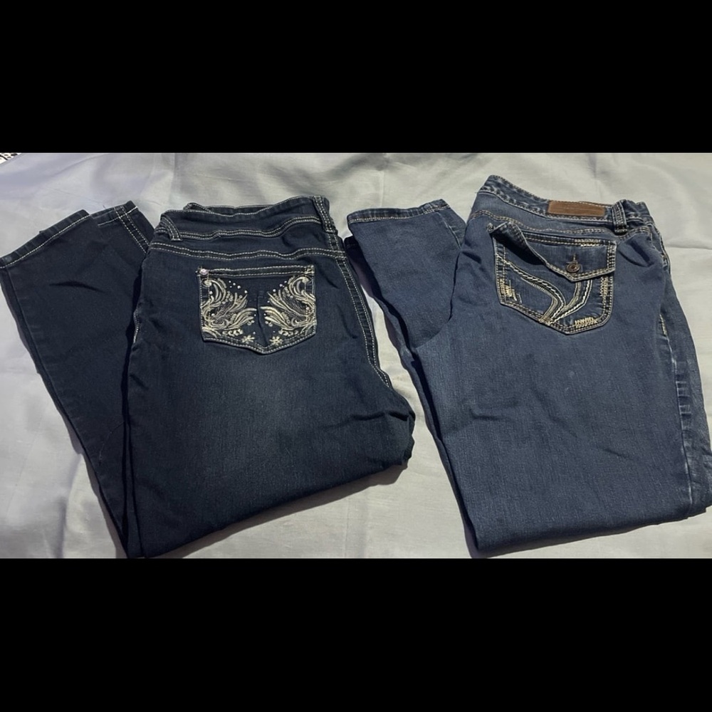Stylish Blue Jeans with Embroidered Pockets